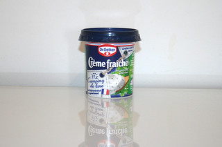 09 - Zutat Creme fraiche mit Kräuter / Ingredient creme fraiche with herbs