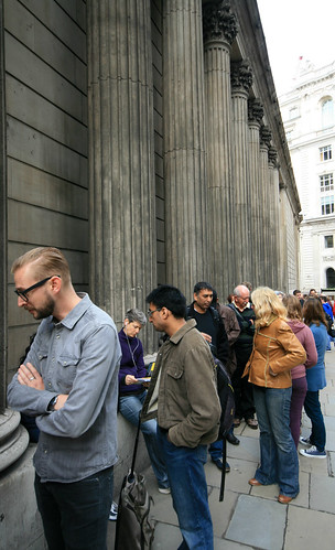 Queue at the Bank of England
