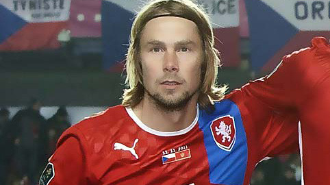 Il nuovo centrocampista rossazzurro Plasil.