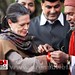 Sonia Gandhi offers 'chadar' for Dargah Kaliyar Sharif 02