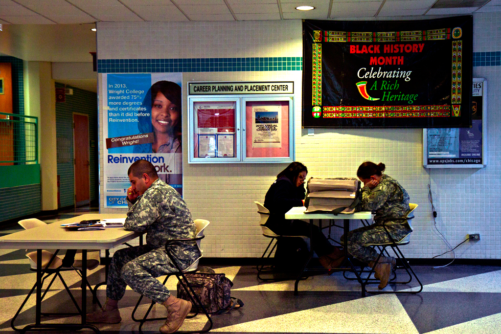 Military-recruiters-at-Wright-College--Chicago