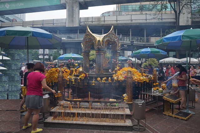 Erawan Shrine - bangkok