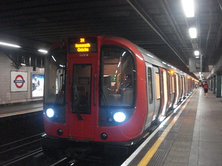 S7 21330 on Circle Line, Moorgate