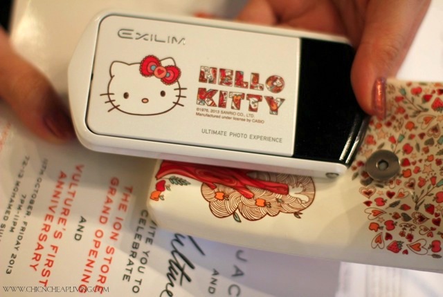 Vulture Marc by Marc Jacobs ION party Hello Kitty camera - by Chic n Cheap Living