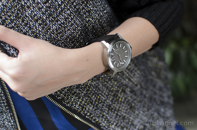 puma-ultrasize-leather-watch