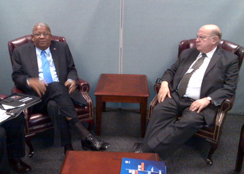 Secretario General Insulza mantuvo encuentro con el Primer Ministro de Antigua y Barbuda