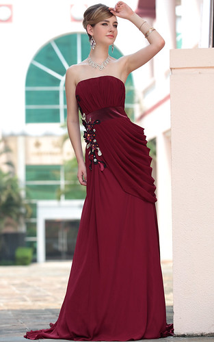 Charming Beautiful UK Party Dresses For Women