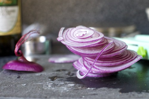 make art from red onion slices
