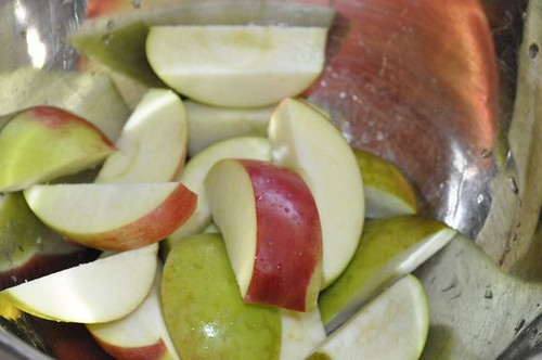 apple sauce in the slow cooker 3