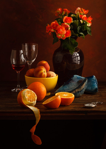 Peaches and oranges by Luiz L.