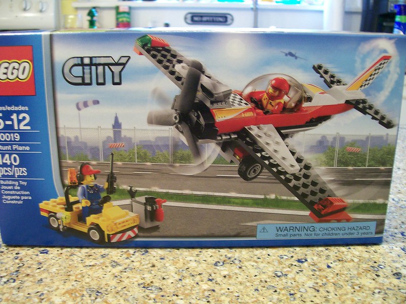 GENUINE LEGO MINI FIGURE CITY STUNT PILOT MINIFIG from 60019 