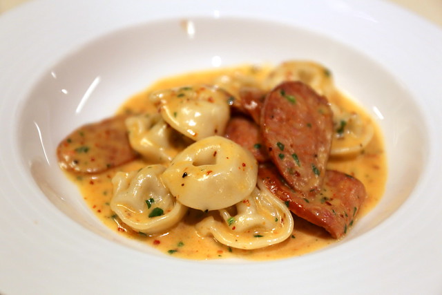 Spinach tortellini with sausage