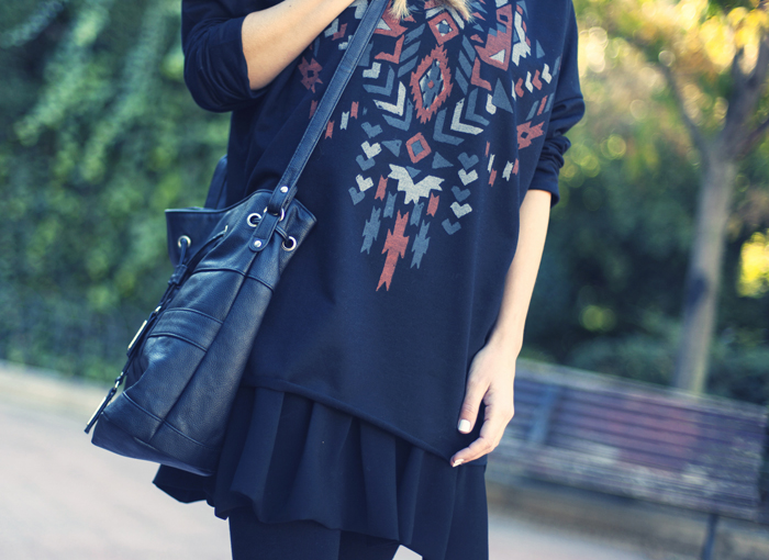 street style barbara crespo ethnic oversize sheinside sweatshirt fashion blogger outfit