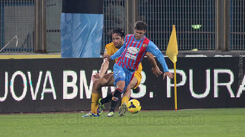 Gino Peruzzi, squalificato in campionato in campo in coppa
