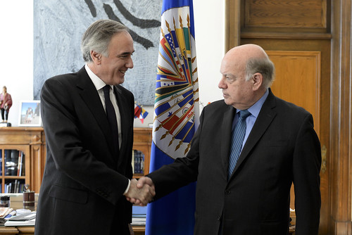 Secretario General recibe a Secretario General de la Cancillería de Grecia