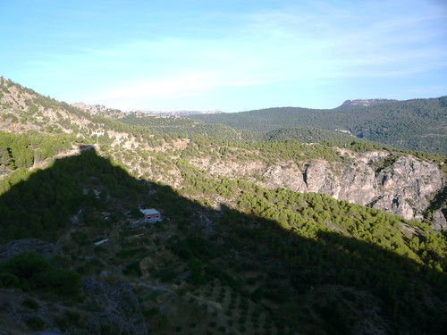 beherrschende Felsspitze in der Umgebung von Segura, das Castillo