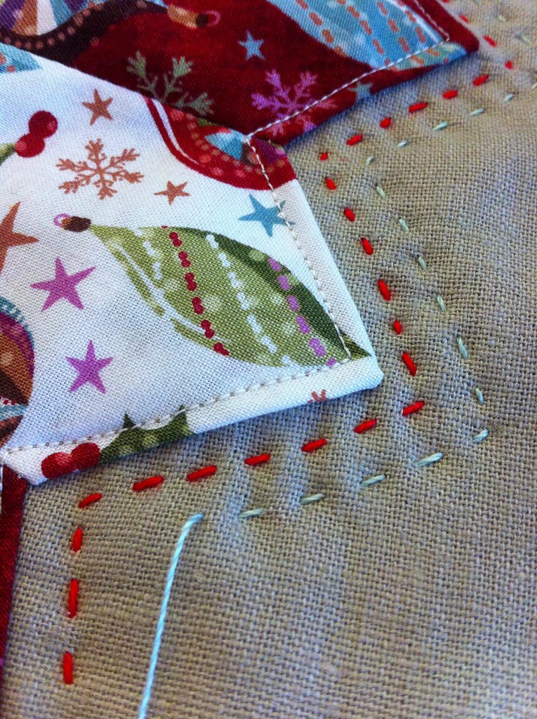 Hand Quilting the Dresden Plate Christmas Pillow