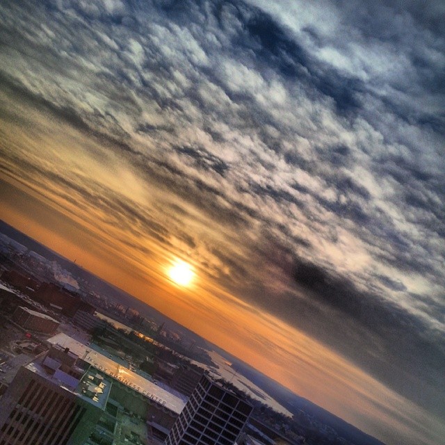 #sunset #oneokplaza #best_skyshots #tulsa #oklahoma #igersok