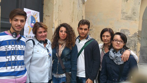 那不勒斯市附近阿韋爾薩（Aversa）小鎮的高中老師帶學生出席Greenaccord舉辦之國際環保會議。（邱育慈攝。）