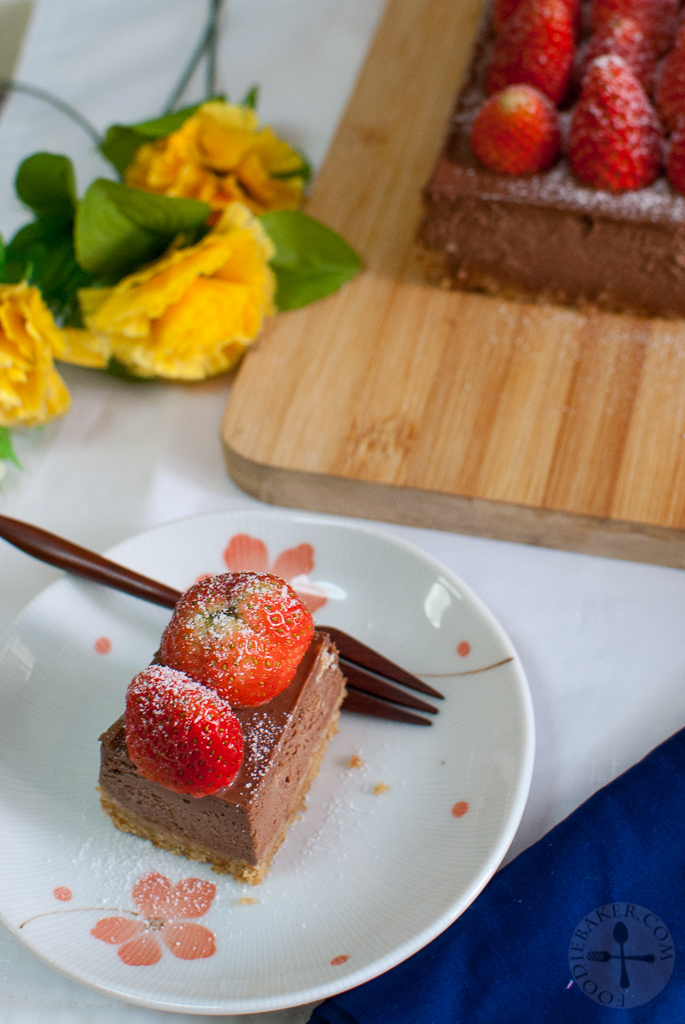 https://www.foodiebaker.com/2014/01/thb-29-dark-chocolate-cheesecake.html