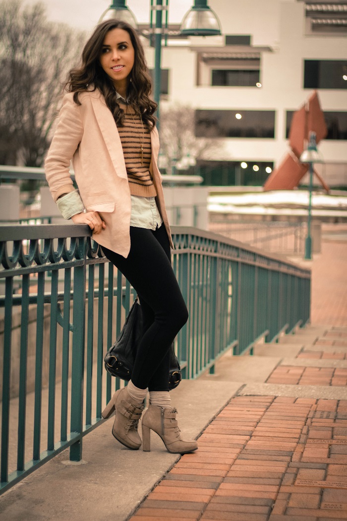 va darling. dc blogger. virginia personal style blogger. casual outfit. linen blush blazer. black pants. heeled booties. cropped striped sweater layered over chambray. 1