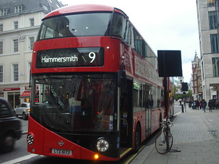 London United LT73 on Route 9, Strand