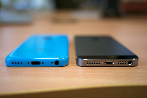 Photo:iPhone 5S, iPhone 5C By:Janitors
