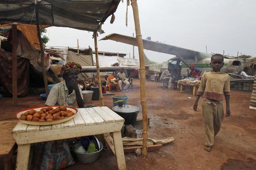 A displaced person's camp in the Central African Republic. The food security crisis will worsen with the fleeing of Muslim traders. by Pan-African News Wire File Photos