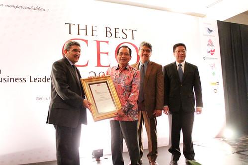 The Best CEO & Indonesia Future Business Leader Award 2013 ~ Tanri Abeng.