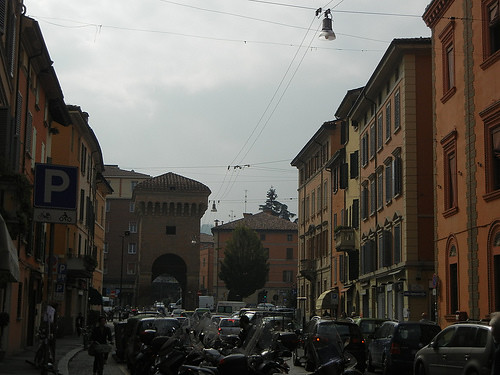 DSCN4635 _ Porta Castiglione, Bologna, Italy