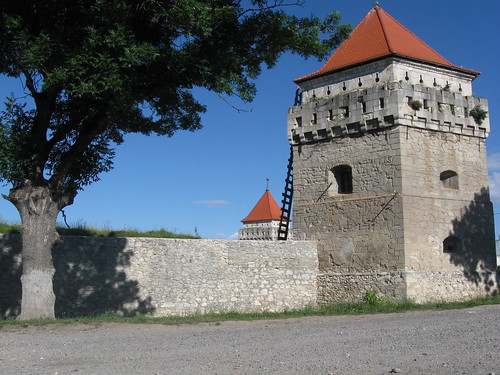 вежa Скалатського замку