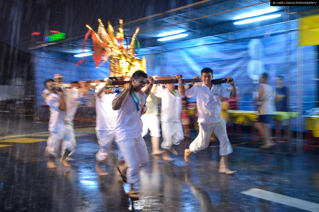 Heavy rain but dedicated devotees