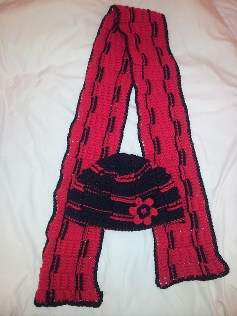 red & black basket weave crochet set