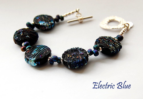 Electric Blue Bracelet by gemwaithnia