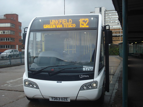 Courtney YD63UZE on Route 152, Bracknell