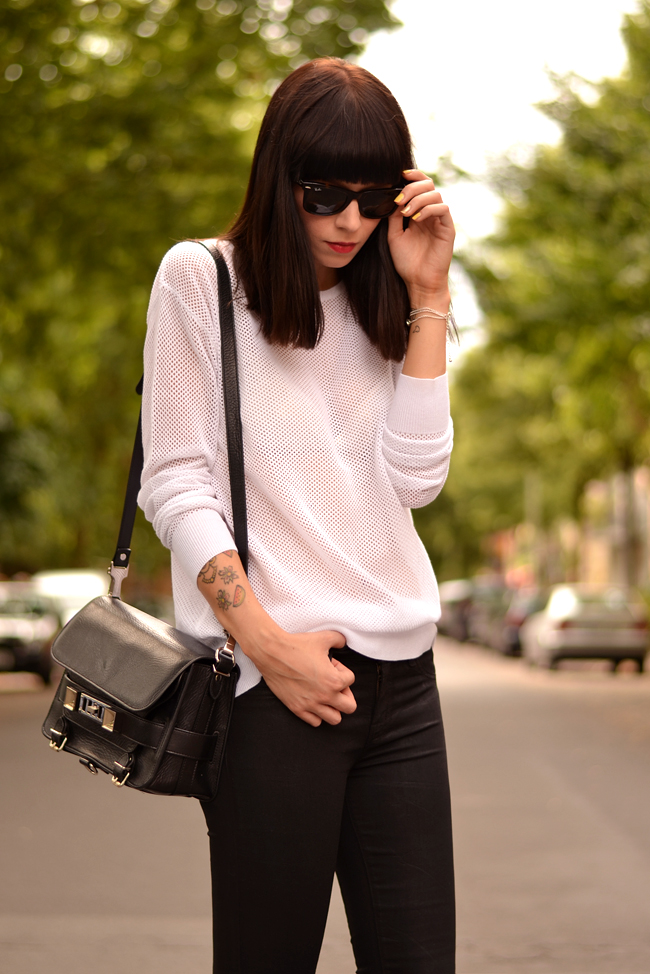 Black White Outfit J Brand Sojeans Sporty Look 8