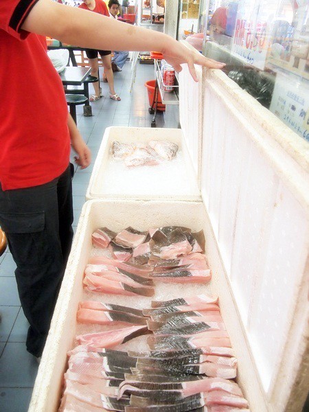 Melaka - Asam Pedas fish at Pasar Borong Taman Merdeka-003