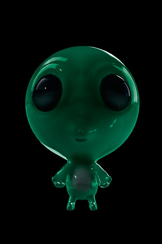 Baby Alien by uklanor