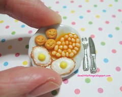 Dollhouse Miniature Baked Beans and Eggs