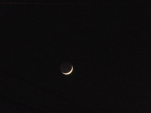 DSCN7543 _ New Moon, 4 December 2013