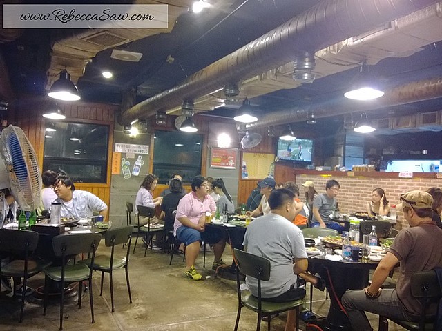 review - Jeju Island - Local food - Black Pork Heuk Dwaeji Street -006