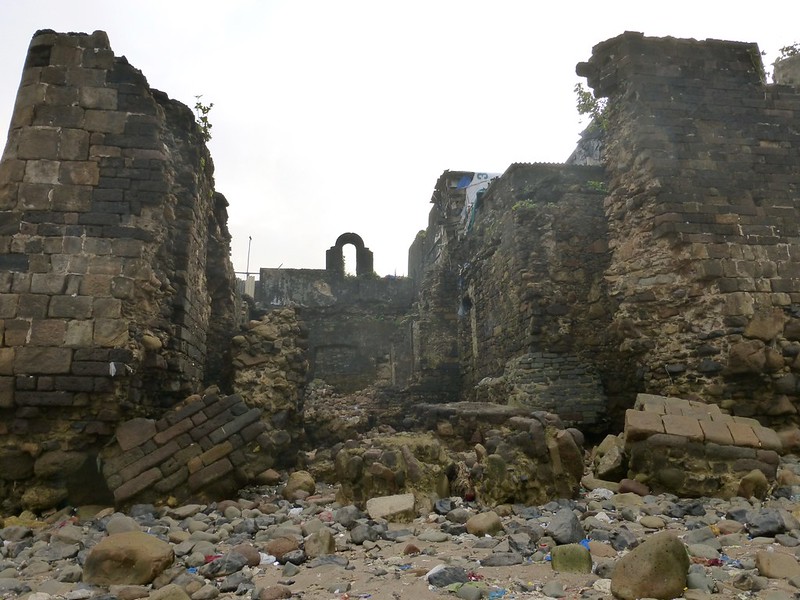 Mahim Fort - disintegrating fortifications
