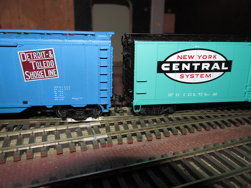H.O Scale models of North American 1950's and 60's era box cars from the Detroit & Toledo Shore Line and the New York Central railroads. by Eddie from Chicago
