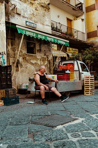 Naples markets #5 by Davide Restivo