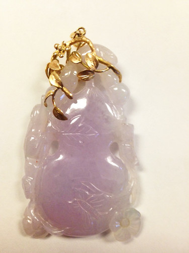 Ming's of Honolulu Lavender Jade Pendant Large 3 inches