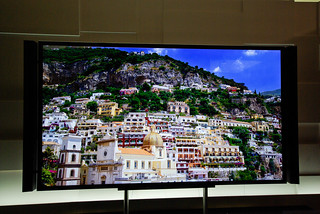 Beautiful 4K resolution giant TV screen demo in Sony showroom