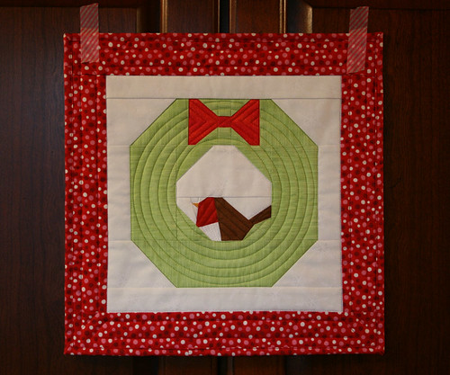xmas wreath mini quilt 1