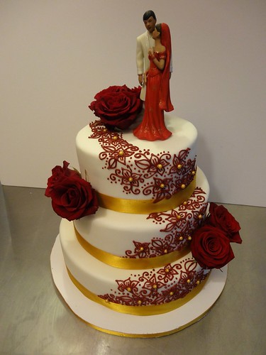 Henna Wedding Cake by CAKE Amsterdam - Cakes by ZOBOT