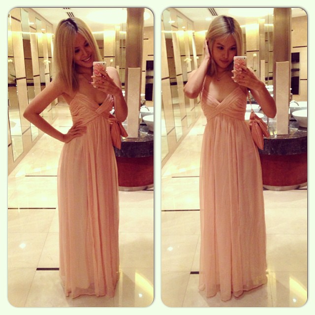 My ootd from two nights ago at #Hyatt. Dress from #mango #MNG. Bag from #LizLisa. #ootd #lotd #outfitoftheday #lookoftheday #fashion #dinner #gala #maxi #dress #pink #selfie