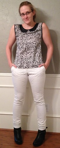 B&W Blouse with Peter Pan Collar & White Skinnies